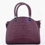 Sac a main bordeaux texture crocodile