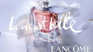 Flacon du parfum La Vie Est Belle de Lancôme, symbole des parfums femme les plus vendus Flacon du parfum La Vie Est Belle de Lancôme, symbole des parfums femme les plus vendus